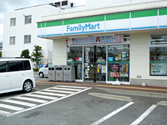 画像：ファミリーマート秦野市役所店