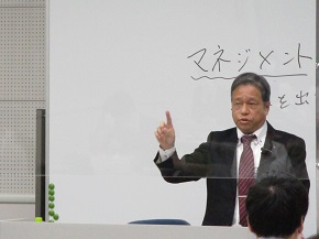 前川氏.jpg