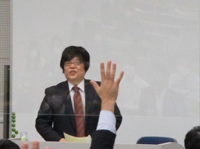 吉岡氏.jpg