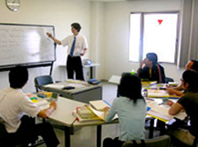 教室（Classroom）